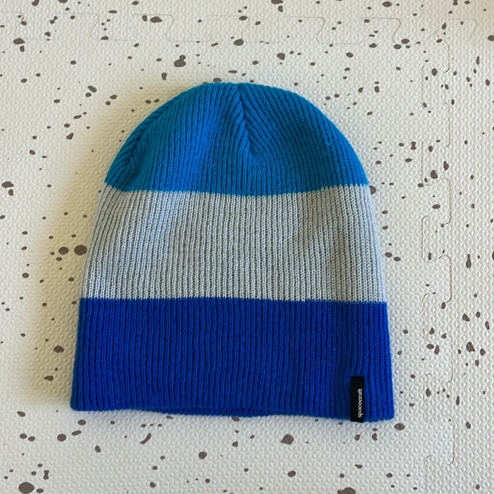 🔥 SPACECRAFT - BLUE AND GREY STRIPED BEANIE